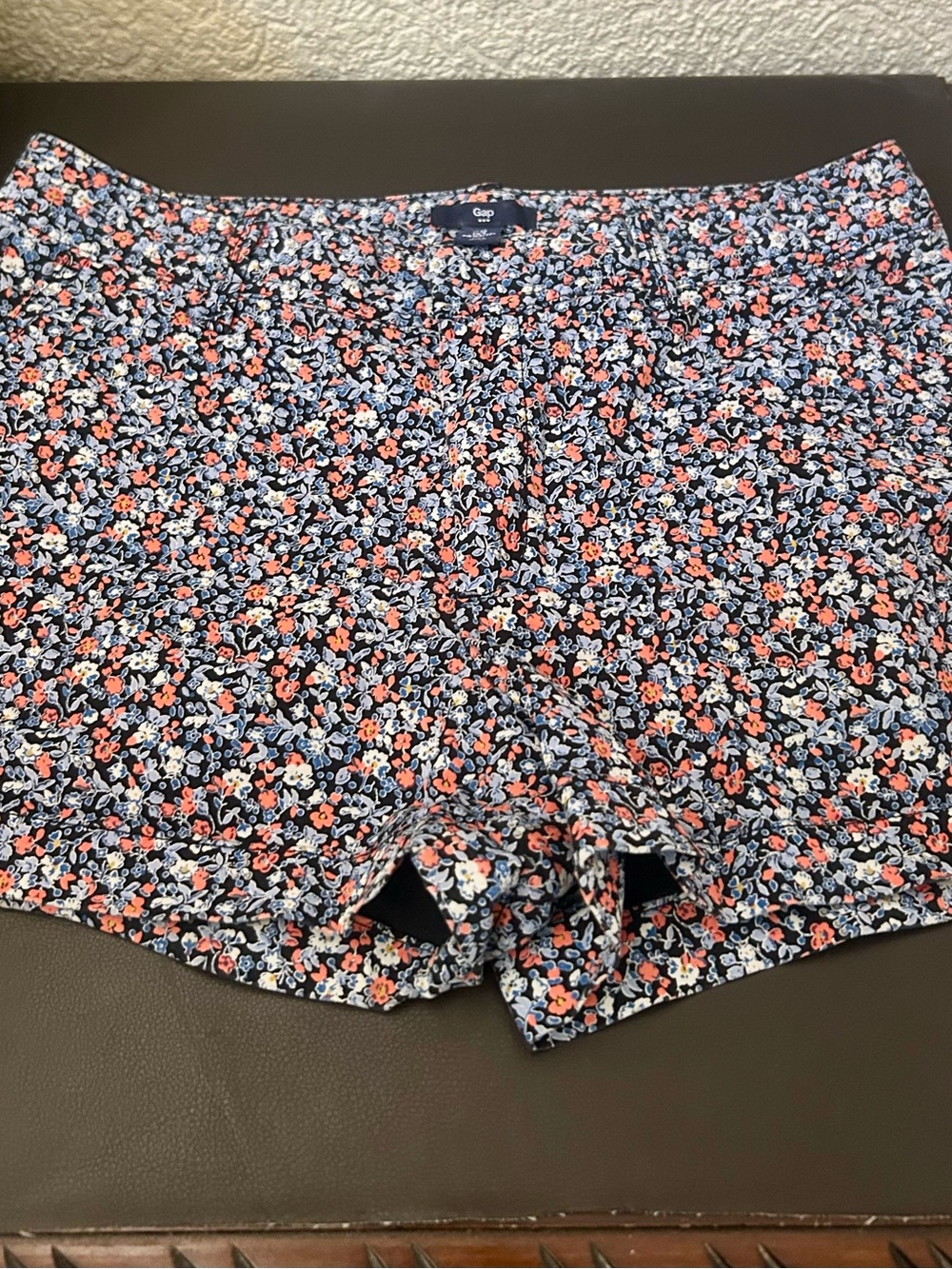 GAP Navy Floral High-Waist Women's Shorts with Coral & White Flowers